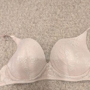 Apt. 9 Cream T-Shirt Bra NO WIRE